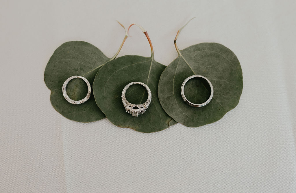 A Guide to Buying an Engagement Ring 2 A Guide to Buying an Engagement Ring