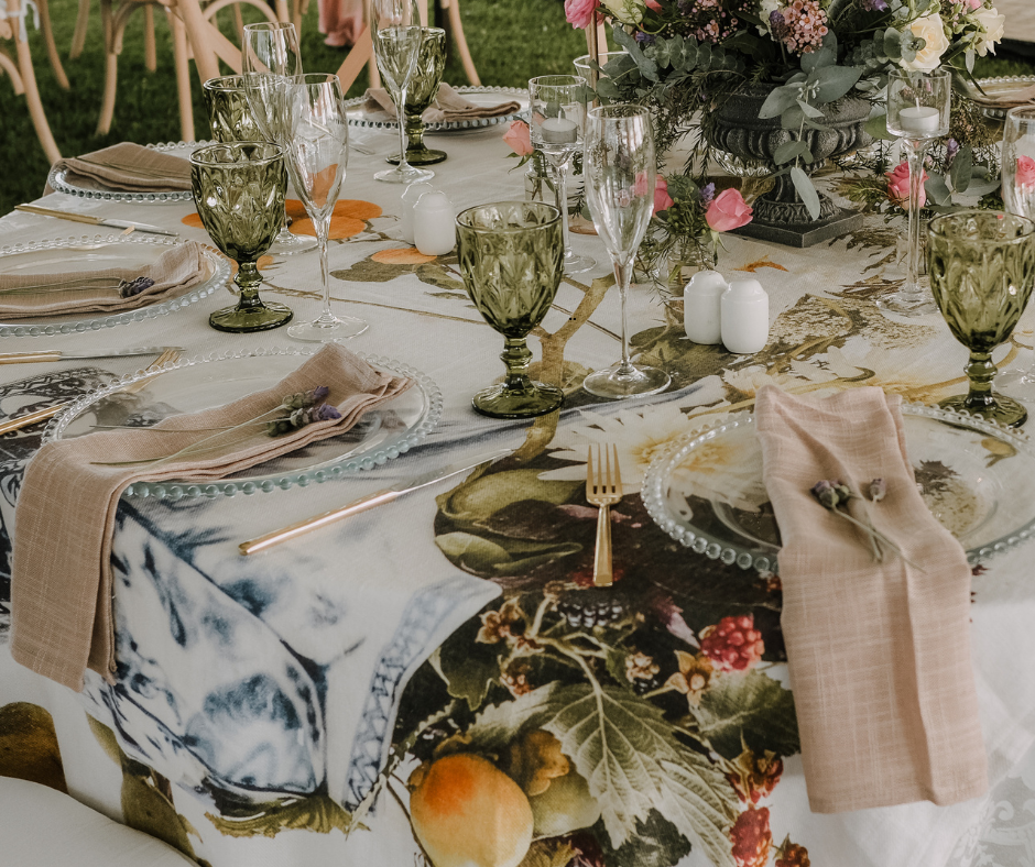 Wedding Reception Table Décor Trends 7 Spokane Wedding Venue Reception tables with custom decor