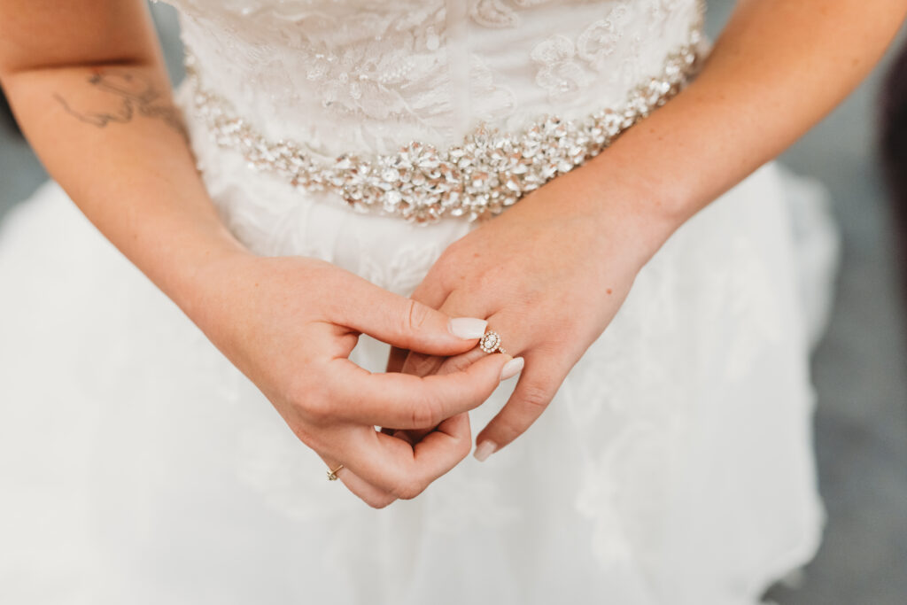 Promise Ring vs Engagement Ring 3 Promise Ring vs Engagement Ring