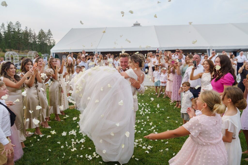 Ultimate Spokane Wedding Guest Weekend Guide